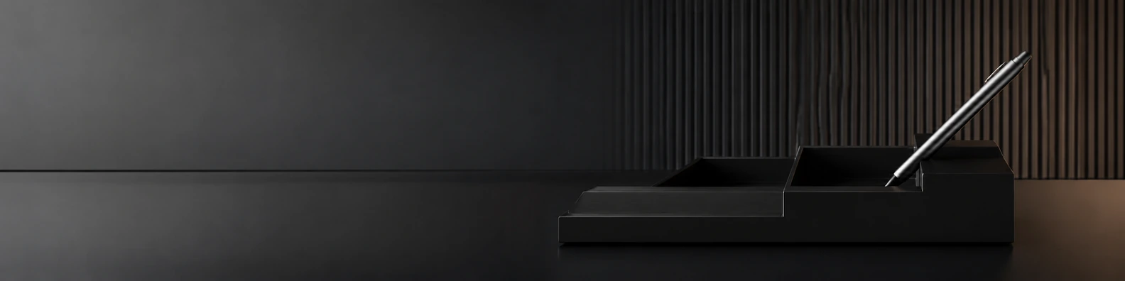 Linear Tech Accent workspace LinkedIn banner for custom text and digital professional profiles